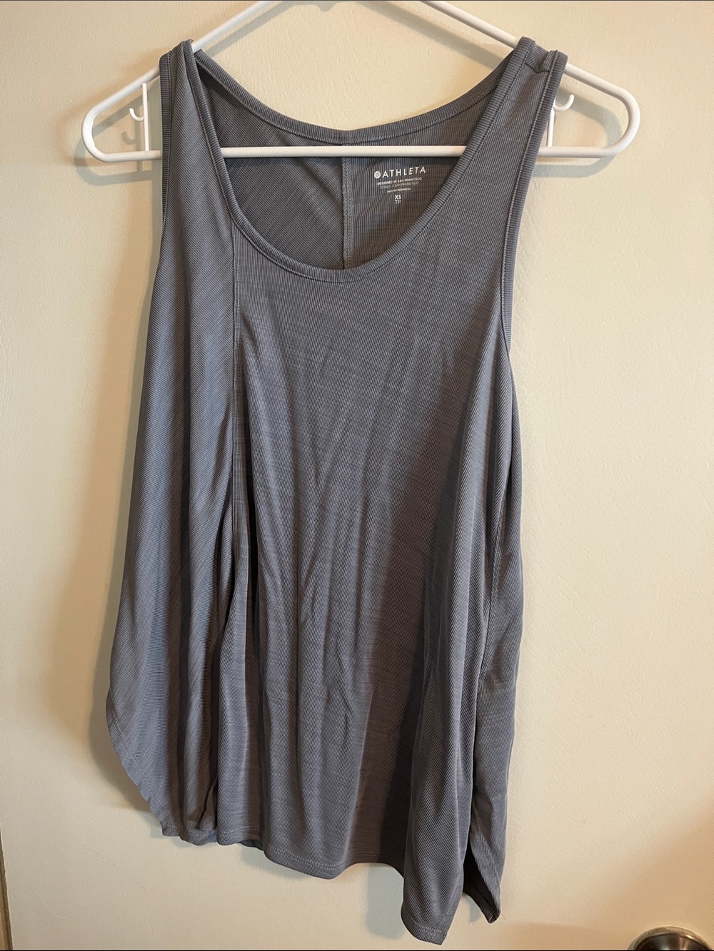 Athleta Gray Relaxed Scoop Neck Tank
